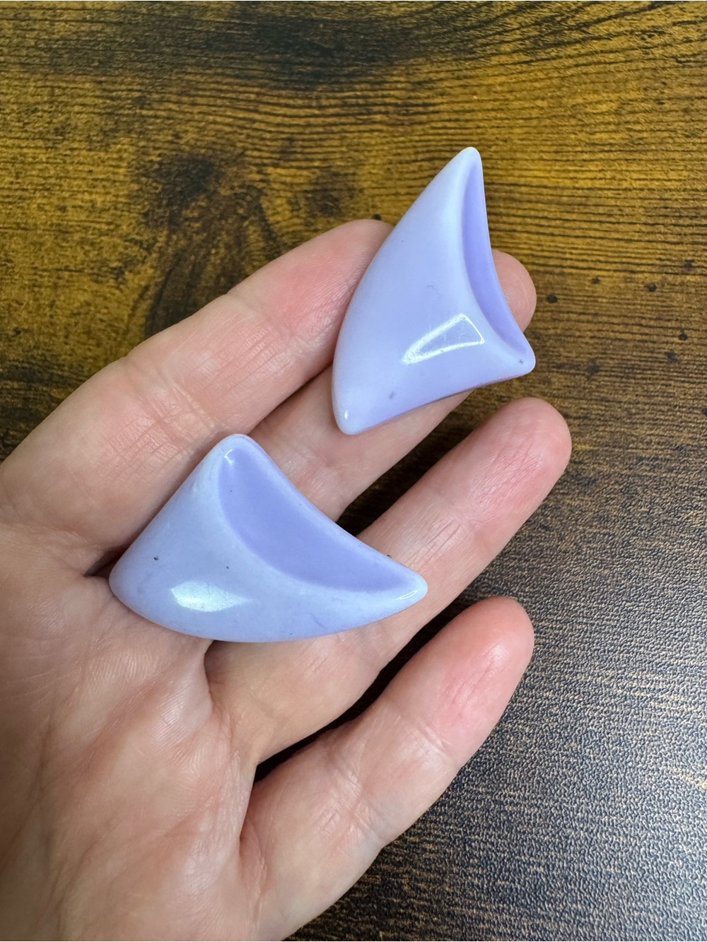 💚4/$20 Vintage Lavender Sculptural Clip-On Earrings - Women Lucite Jewelry